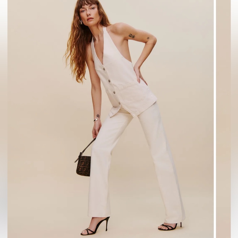 Reformation Wilder High Rise Wide Leg Jean in Fior di latte (white/cream)